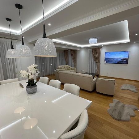 Willa Sunny House Suczawa Zewnętrze zdjęcie
