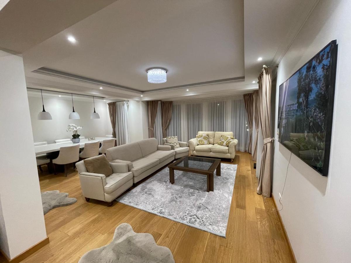 Willa Sunny House Suczawa Zewnętrze zdjęcie