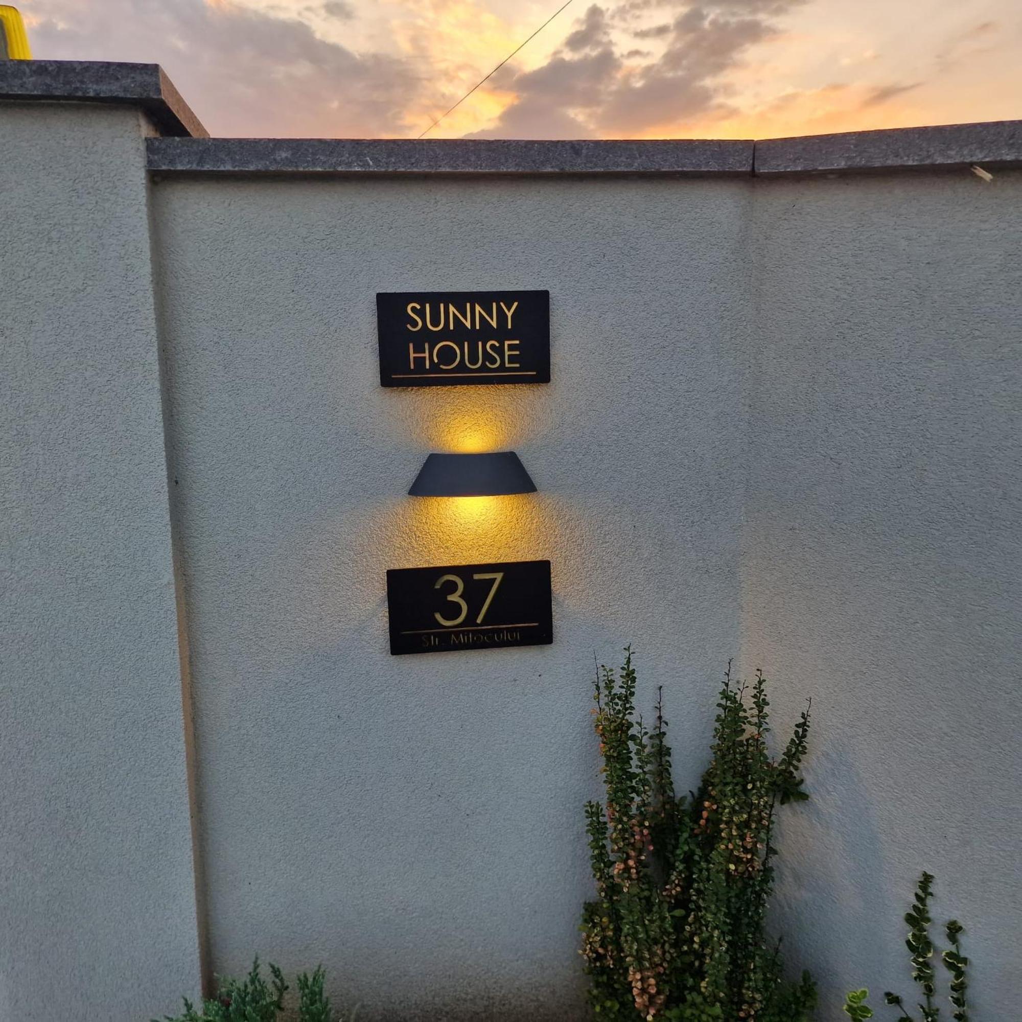 Willa Sunny House Suczawa Zewnętrze zdjęcie